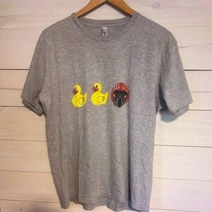 Men's Gray Short Sleeve Graphic Tee with Yellow Duck Design